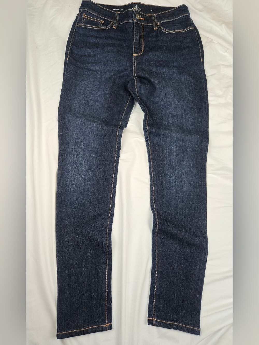 St. John's Bay Skinny Leg Dark Wash Stretch Jeans Women's NWT Size 10 Mid Rise